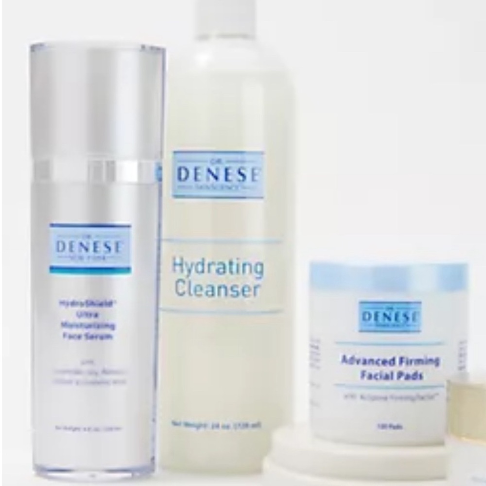 White and Blue Cleanser & Exfoliant Set